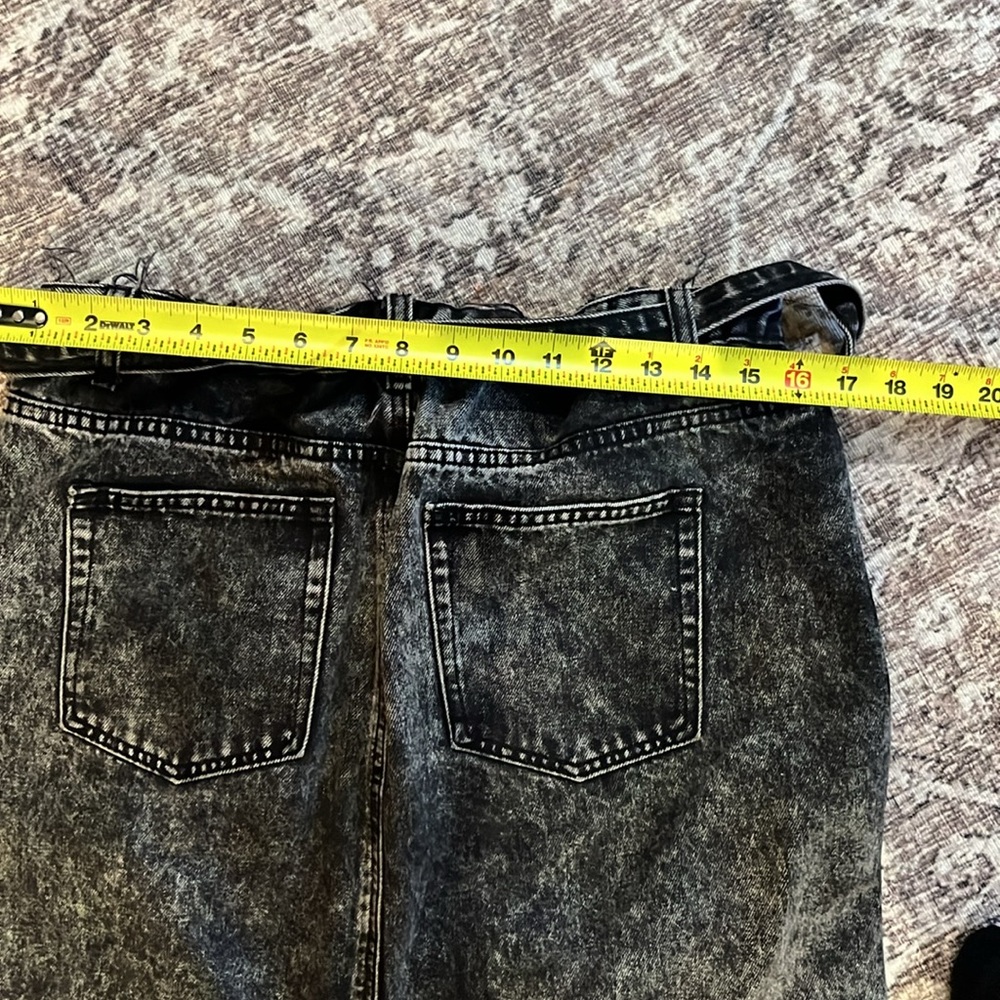 Black denim wash jeans skirt women’s size large knee length - Picture 5 of 6